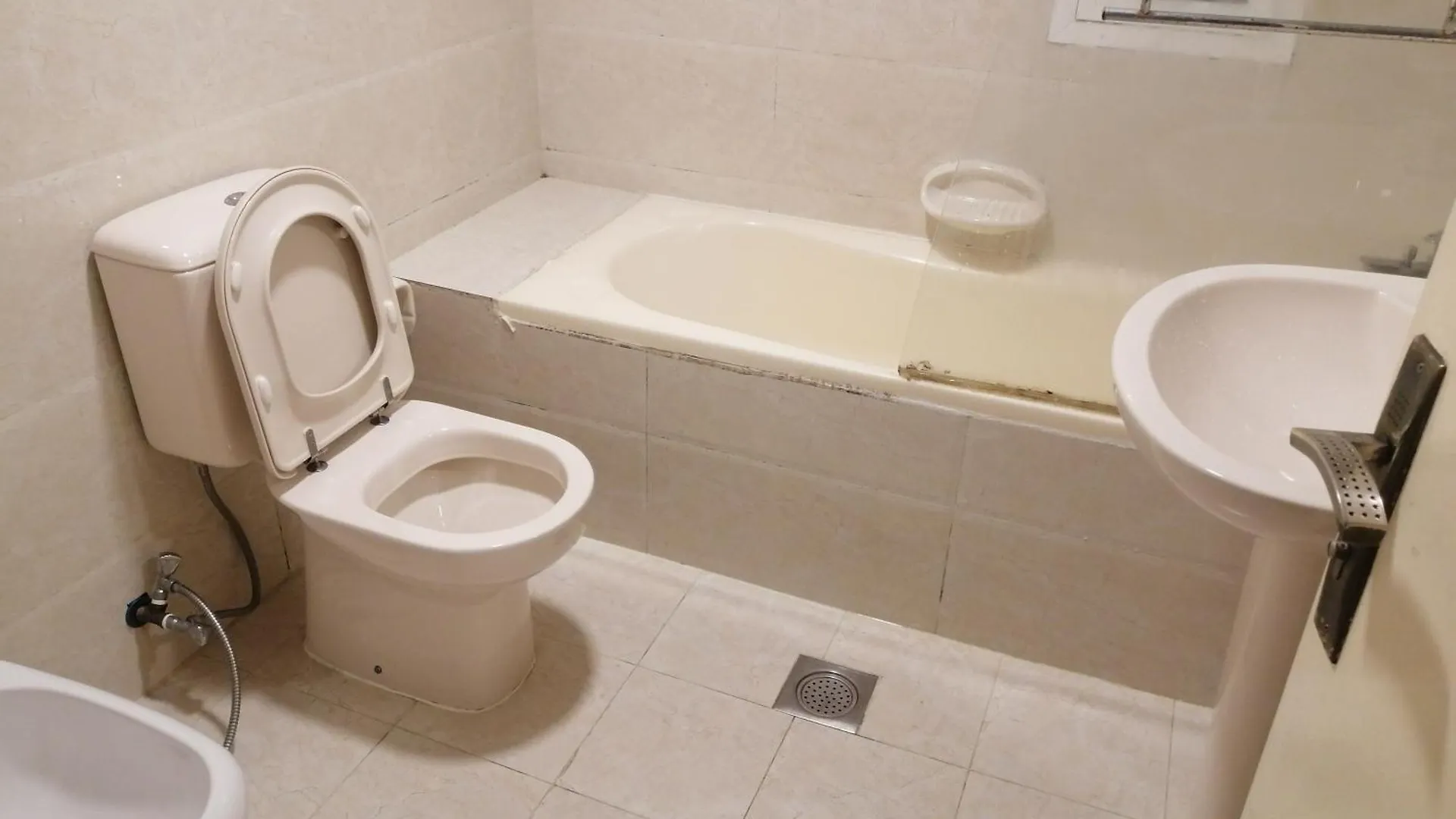 Accommodatie bij particulieren Etas Residence Abu Dhabi